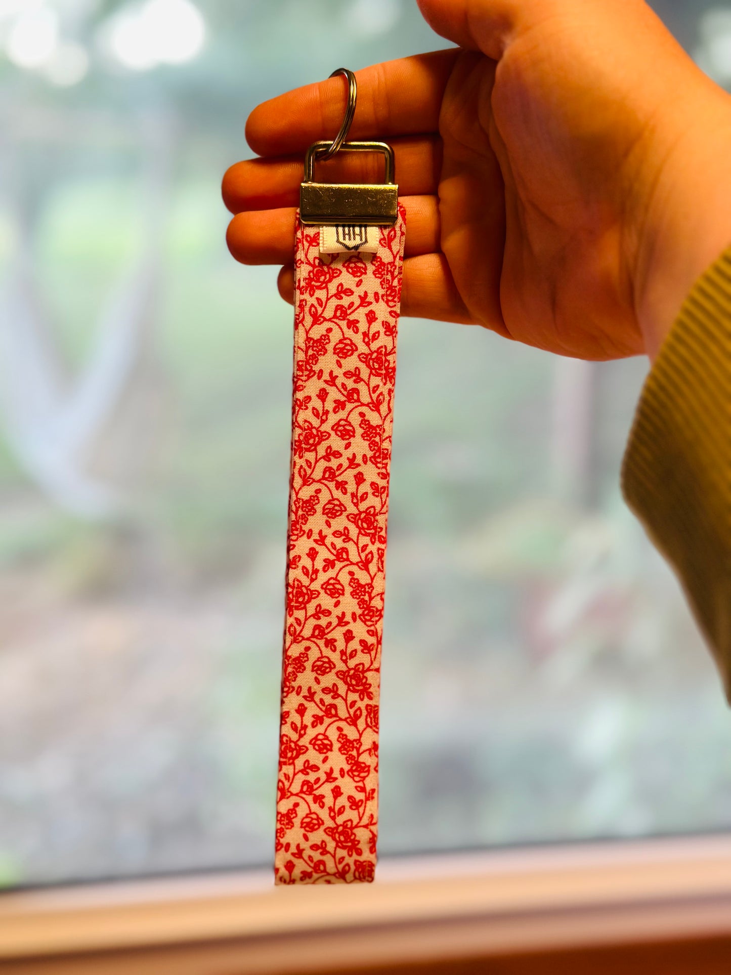 Wristlet in Red Vine